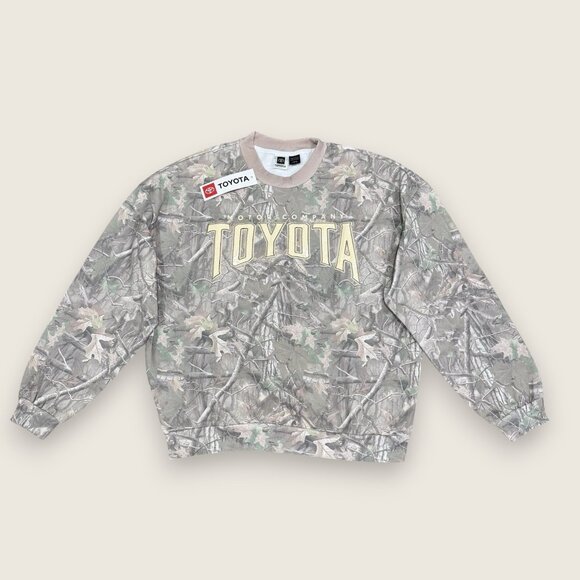 Official Toyota Camo Crewneck Sweatshirt Sizes S M L XL AUTHENTIC TIKTOK  VIRAL - Picture 1 of 9
